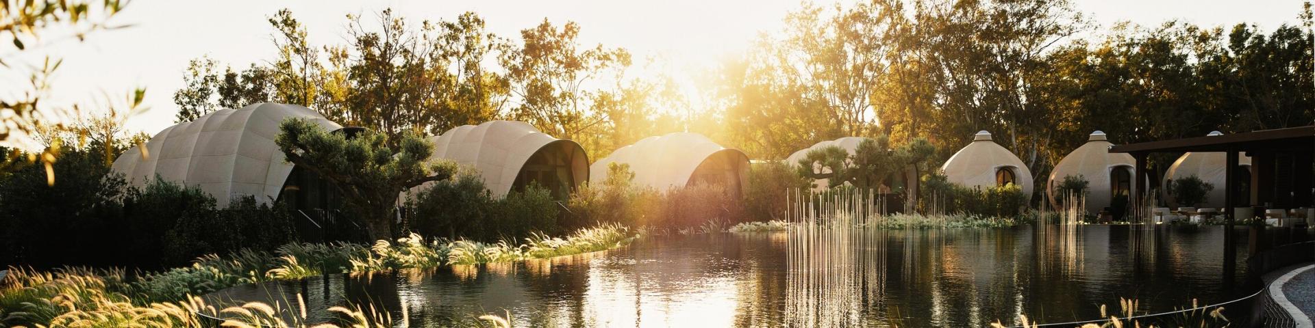 91 Athens Riviera | Luksusowy Glamping i Tenis na Riwierze Ateńskiej